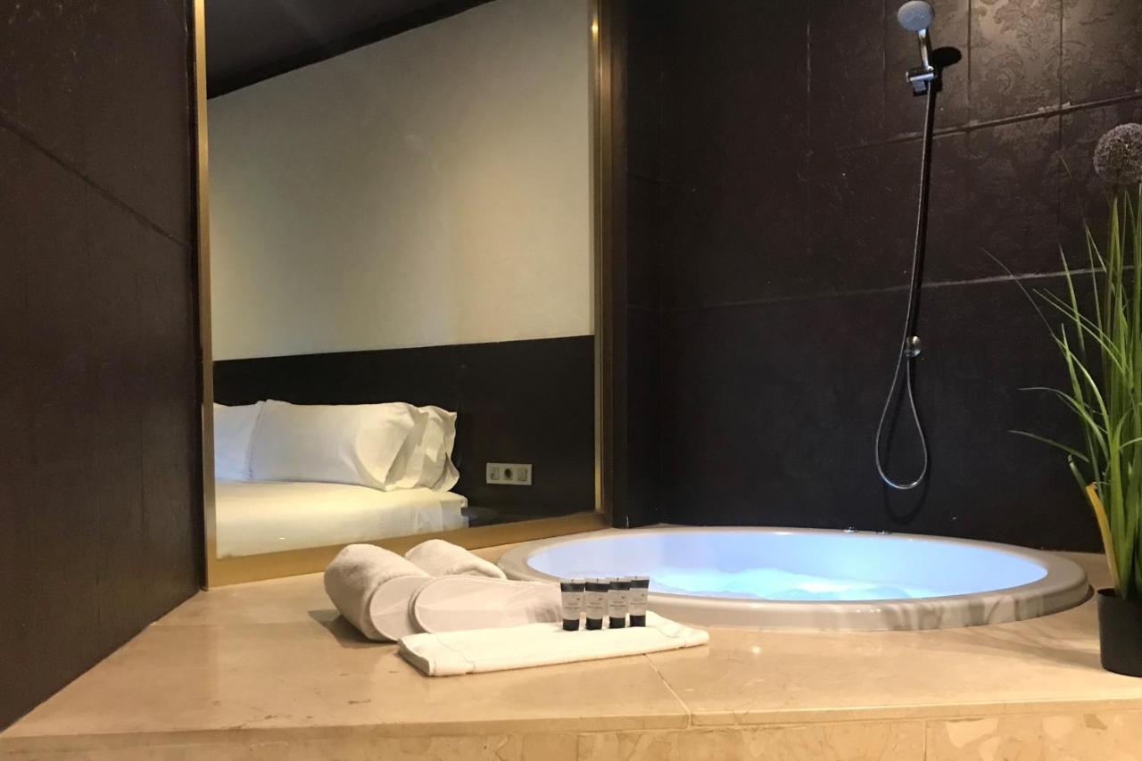 Hotel Punt 14 Хава Экстерьер фото
