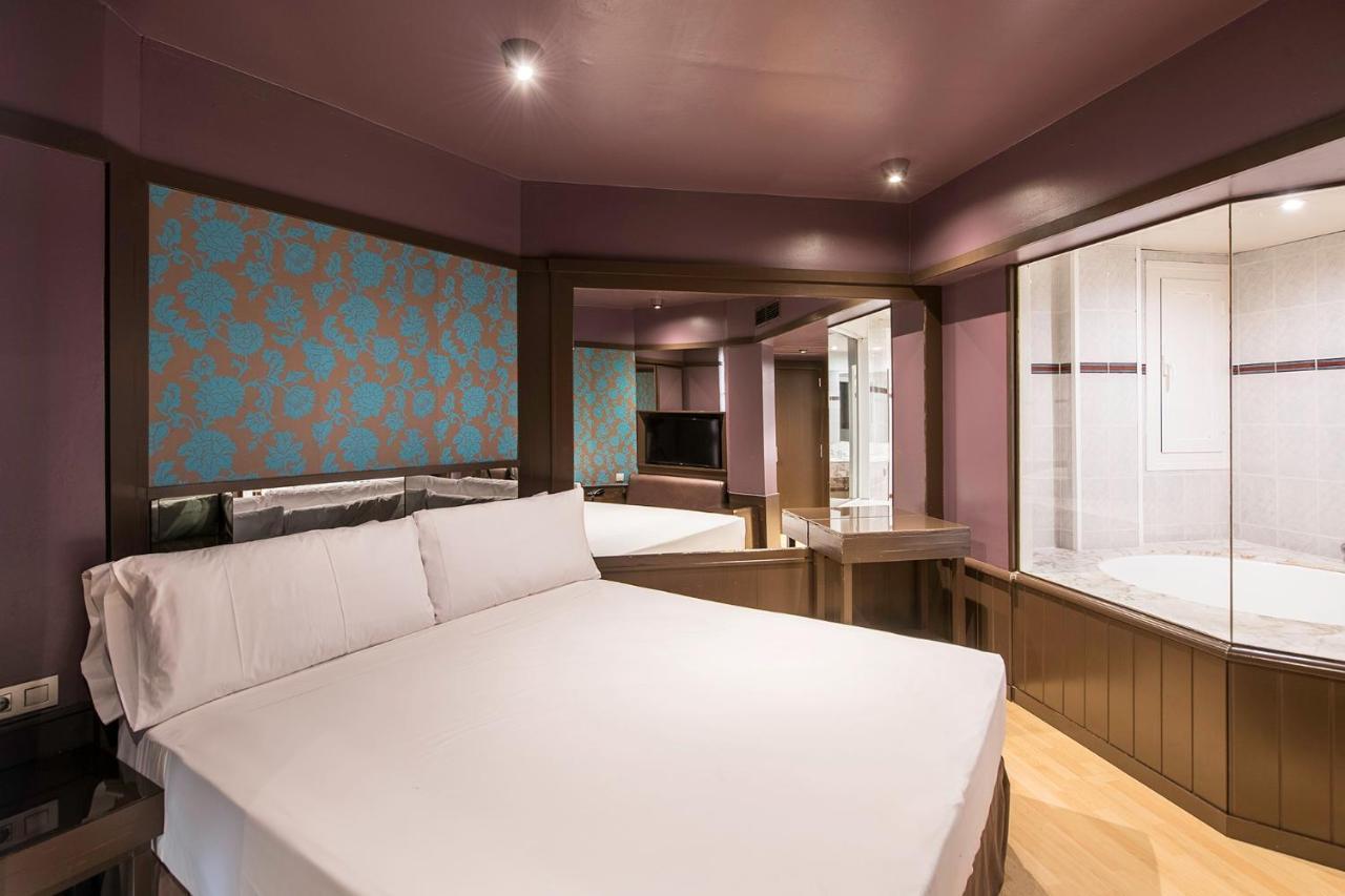 Hotel Punt 14 Хава Экстерьер фото