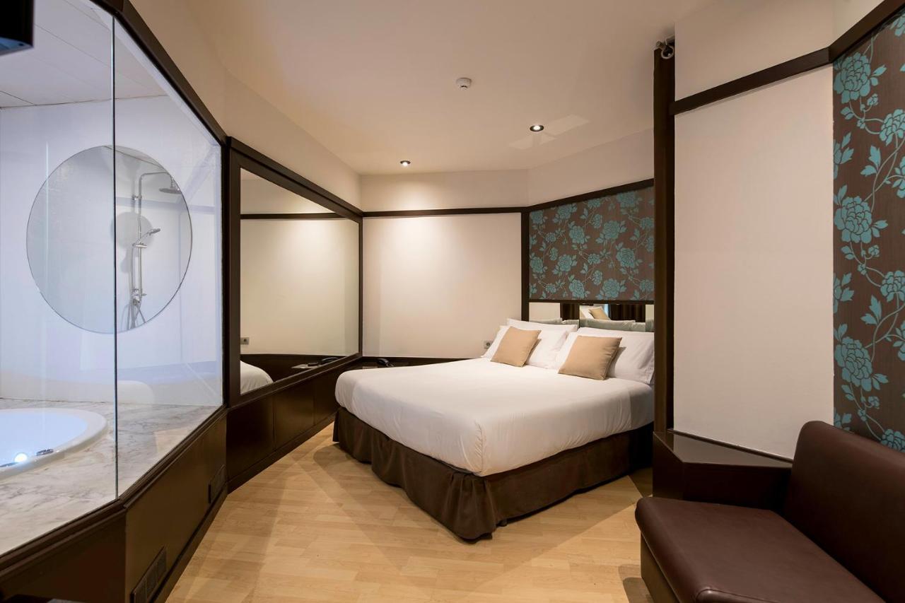 Hotel Punt 14 Хава Экстерьер фото